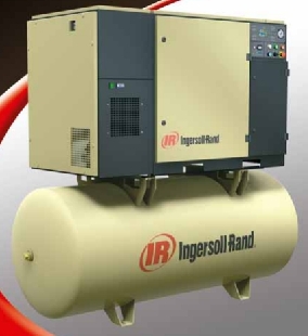 Compresor de tornillo rotativo Ingersoll-Rand Serie UP5 11-37kW. El diseño compacto del compresor montado sobre el depósito de aire seco reduce el coste de instalación (montaje opcional en el suelo).